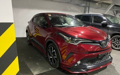 Toyota C-HR I рестайлинг, 2017 год, 1 950 000 рублей, 3 фотография