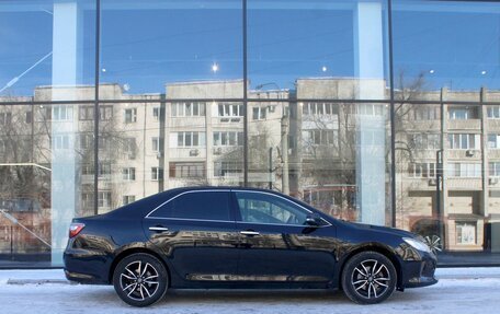 Toyota Camry, 2016 год, 1 780 000 рублей, 4 фотография