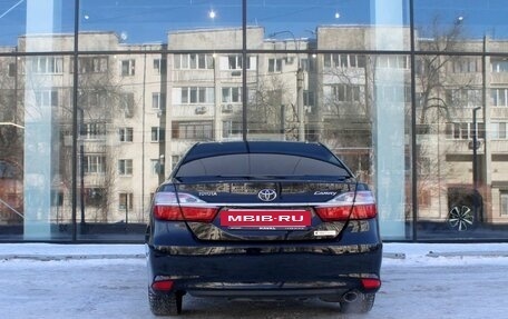 Toyota Camry, 2016 год, 1 780 000 рублей, 6 фотография