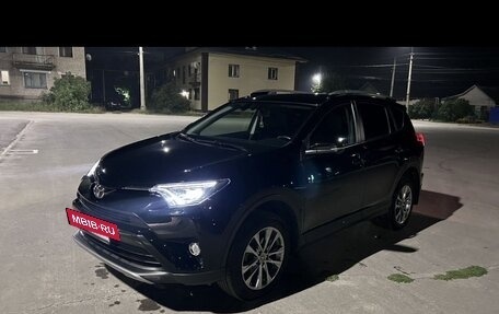 Toyota RAV4, 2019 год, 2 530 000 рублей, 12 фотография