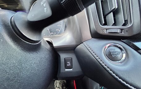 Toyota RAV4, 2019 год, 2 530 000 рублей, 19 фотография