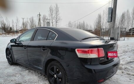 Toyota Avensis III рестайлинг, 2011 год, 1 000 000 рублей, 5 фотография