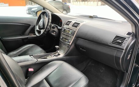 Toyota Avensis III рестайлинг, 2011 год, 1 000 000 рублей, 17 фотография