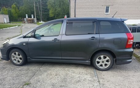 Toyota Wish II, 2004 год, 805 000 рублей, 2 фотография