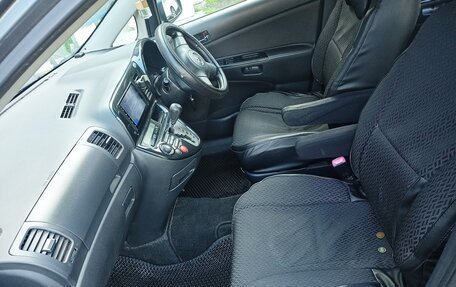 Toyota Wish II, 2004 год, 805 000 рублей, 11 фотография