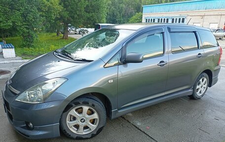 Toyota Wish II, 2004 год, 805 000 рублей, 10 фотография