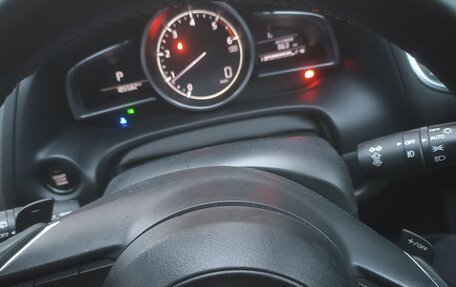 Mazda Axela, 2016 год, 1 300 000 рублей, 9 фотография