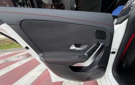 Mercedes-Benz CLA, 2019 год, 3 220 000 рублей, 18 фотография