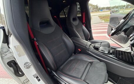 Mercedes-Benz CLA, 2019 год, 3 220 000 рублей, 24 фотография