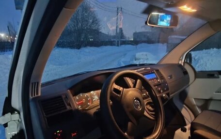 Volkswagen Caravelle T5, 2012 год, 1 770 000 рублей, 16 фотография