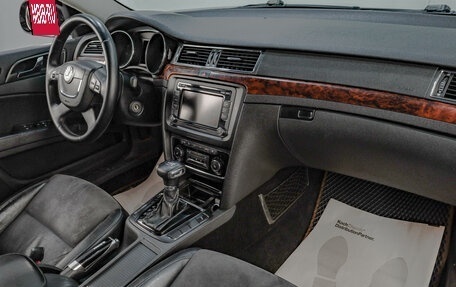 Skoda Superb III рестайлинг, 2010 год, 899 000 рублей, 11 фотография