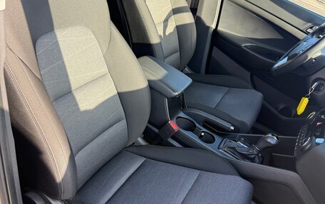 Hyundai Tucson III, 2018 год, 2 290 000 рублей, 16 фотография