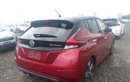 Nissan Leaf II, 2018 год, 1 200 000 рублей, 7 фотография