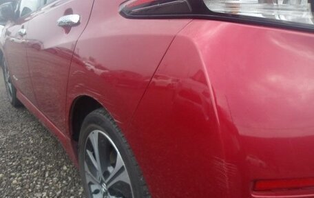 Nissan Leaf II, 2018 год, 1 200 000 рублей, 8 фотография