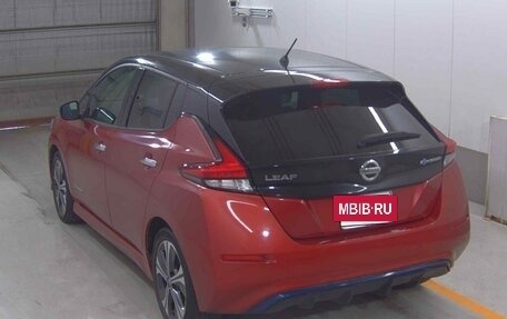 Nissan Leaf II, 2018 год, 1 200 000 рублей, 3 фотография