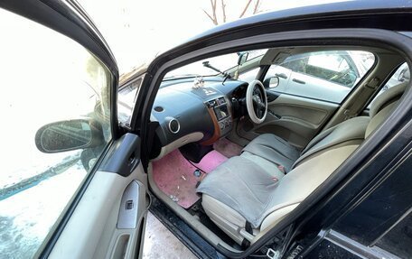 Mitsubishi Colt VI рестайлинг, 2005 год, 450 000 рублей, 2 фотография