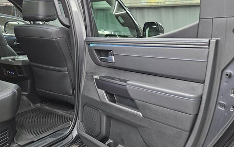 Toyota Tundra, 2024 год, 8 500 000 рублей, 29 фотография