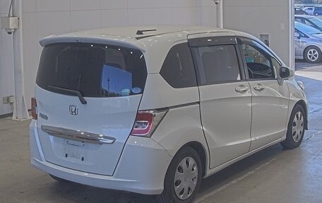 Honda Freed I, 2016 год, 850 000 рублей, 3 фотография