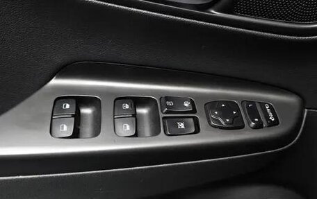 Hyundai Kona I, 2022 год, 1 730 000 рублей, 15 фотография