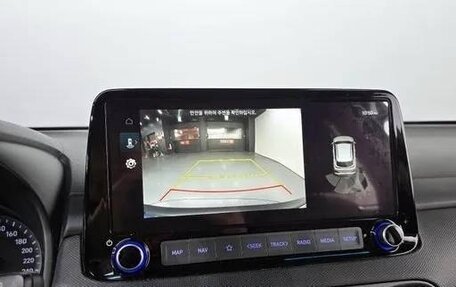 Hyundai Kona I, 2022 год, 1 730 000 рублей, 14 фотография