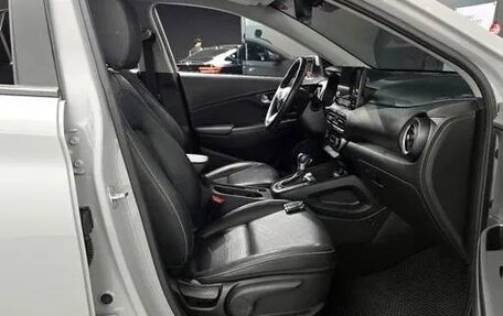 Hyundai Kona I, 2022 год, 1 730 000 рублей, 8 фотография