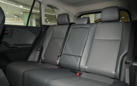 Toyota RAV4, 2026 год, 4 550 000 рублей, 7 фотография