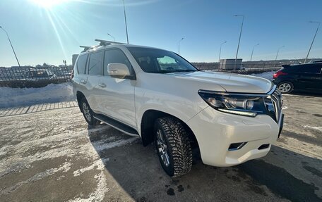 Toyota Land Cruiser Prado 150 рестайлинг 2, 2018 год, 4 990 000 рублей, 6 фотография