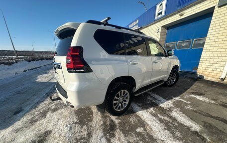 Toyota Land Cruiser Prado 150 рестайлинг 2, 2018 год, 4 990 000 рублей, 4 фотография