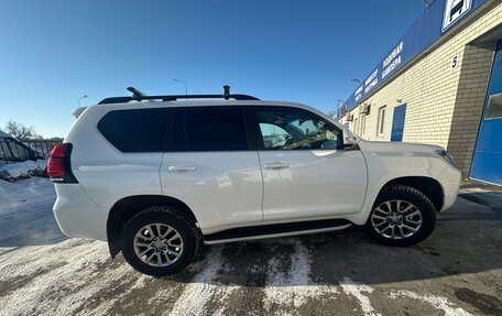 Toyota Land Cruiser Prado 150 рестайлинг 2, 2018 год, 4 990 000 рублей, 5 фотография