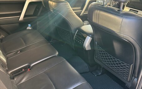 Toyota Land Cruiser Prado 150 рестайлинг 2, 2018 год, 4 990 000 рублей, 13 фотография