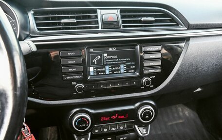 KIA Rio IV, 2017 год, 1 499 000 рублей, 15 фотография