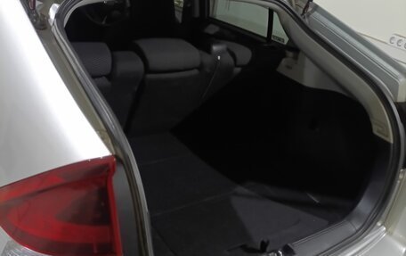 Honda Insight II рестайлинг, 2012 год, 850 000 рублей, 11 фотография