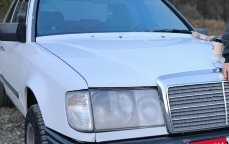 Mercedes-Benz W124, 1986 год, 220 000 рублей, 1 фотография