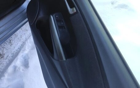 Honda Insight II рестайлинг, 2012 год, 850 000 рублей, 21 фотография