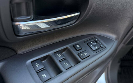 Mitsubishi Outlander III рестайлинг 3, 2020 год, 2 160 000 рублей, 15 фотография