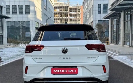 Volkswagen T-Roc I, 2022 год, 1 500 000 рублей, 5 фотография