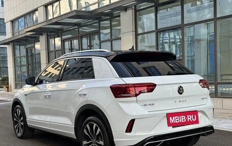 Volkswagen T-Roc I, 2022 год, 1 500 000 рублей, 6 фотография