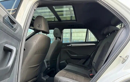 Volkswagen T-Roc I, 2022 год, 1 500 000 рублей, 17 фотография