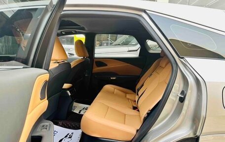 Lexus RX IV рестайлинг, 2025 год, 6 890 000 рублей, 6 фотография