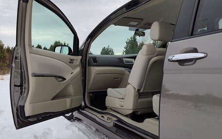 Toyota ISis I, 2010 год, 1 315 000 рублей, 14 фотография