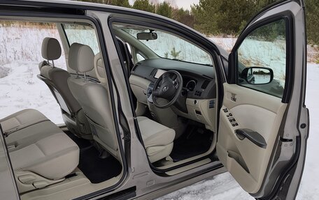 Toyota ISis I, 2010 год, 1 315 000 рублей, 27 фотография