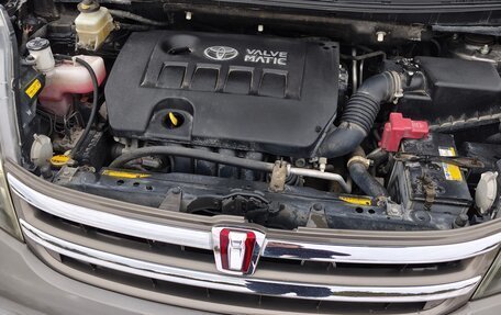 Toyota ISis I, 2010 год, 1 315 000 рублей, 37 фотография