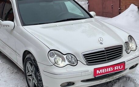 Mercedes-Benz C-Класс, 2003 год, 780 000 рублей, 2 фотография