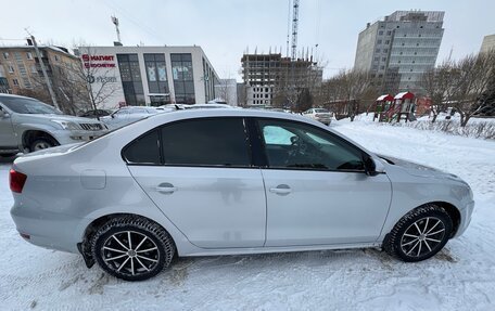 Volkswagen Jetta VI, 2013 год, 1 150 000 рублей, 2 фотография