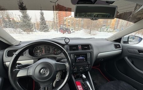 Volkswagen Jetta VI, 2013 год, 1 150 000 рублей, 10 фотография