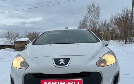 Peugeot 308 II, 2011 год, 600 000 рублей, 4 фотография