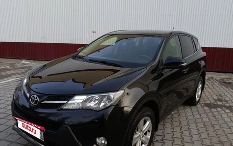 Toyota RAV4, 2013 год, 1 900 000 рублей, 2 фотография