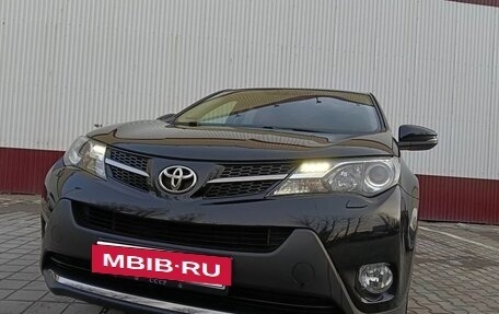 Toyota RAV4, 2013 год, 1 900 000 рублей, 3 фотография
