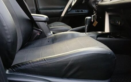 Toyota RAV4, 2013 год, 1 900 000 рублей, 10 фотография