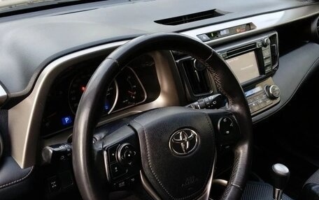 Toyota RAV4, 2013 год, 1 900 000 рублей, 12 фотография